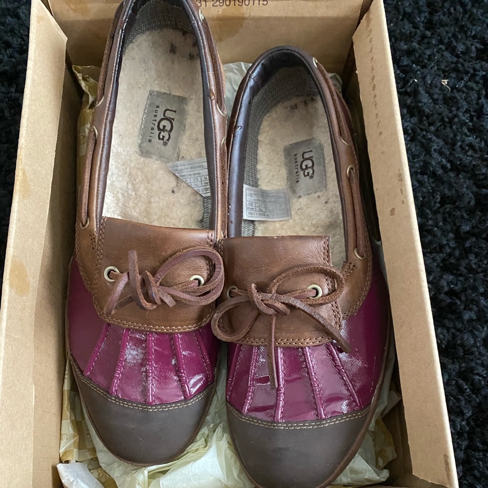 Women Ugg’s Rain shoes